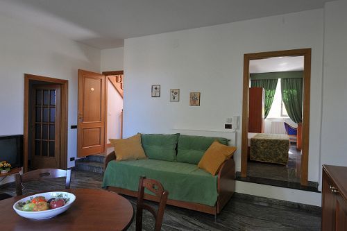 Holiday House Aurora Кортона Екстер'єр фото